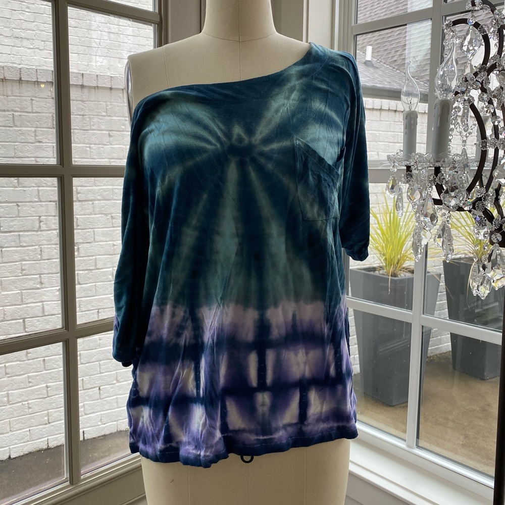 Off Shoulder Oversized Tyedye Tee - image 1